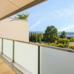 Traumhaftes Terrassenhaus mit grossem Garten im Herzen von Zufikon