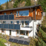 Ferienhaus mit drei Wohnungen – imposante Aussicht über die Alpen