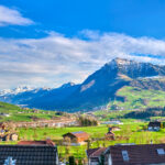 Grosszügiges Doppeleinfamilienhaus mit Weitblick